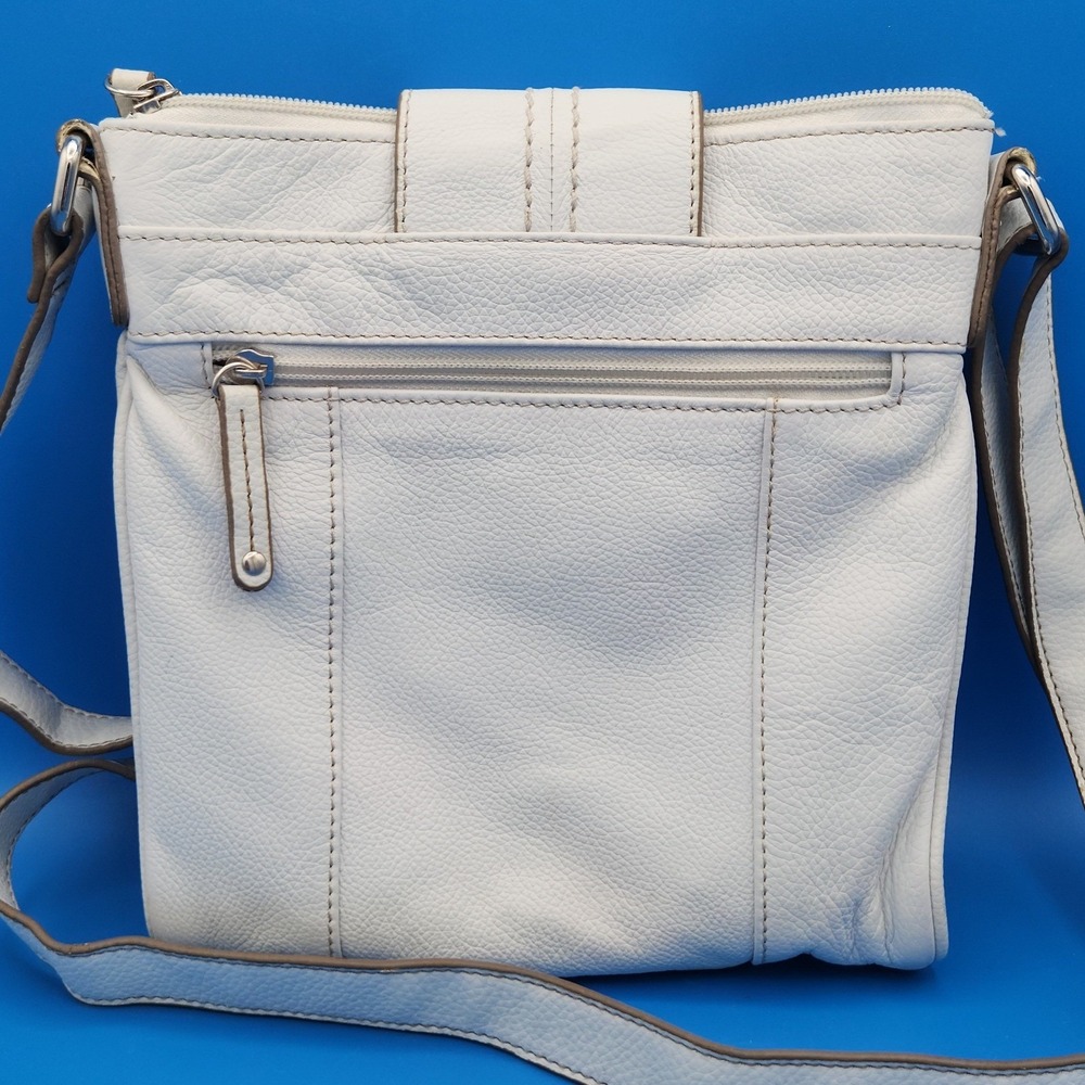 Tignanello Off White Crossbody Leather Purse lots of Pockets - Picture 8 of 9